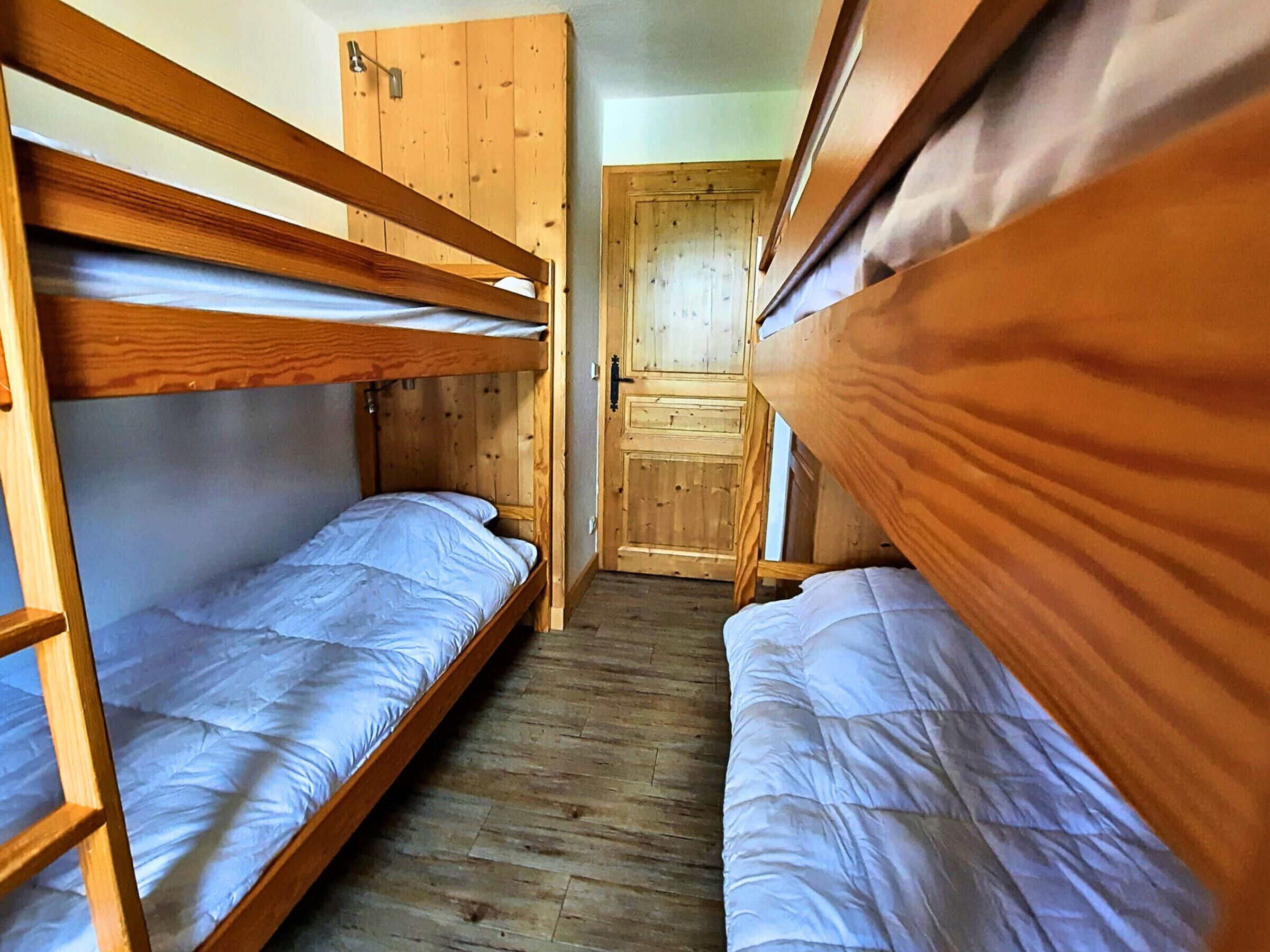 2 bedrooms