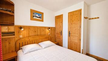 2 bedrooms