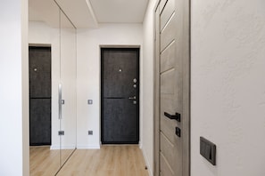 高級公寓 | 書桌、隔音、熨斗/熨衫板、免費 Wi-Fi