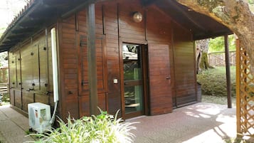 Chalet, uitzicht op tuin | Exterieur