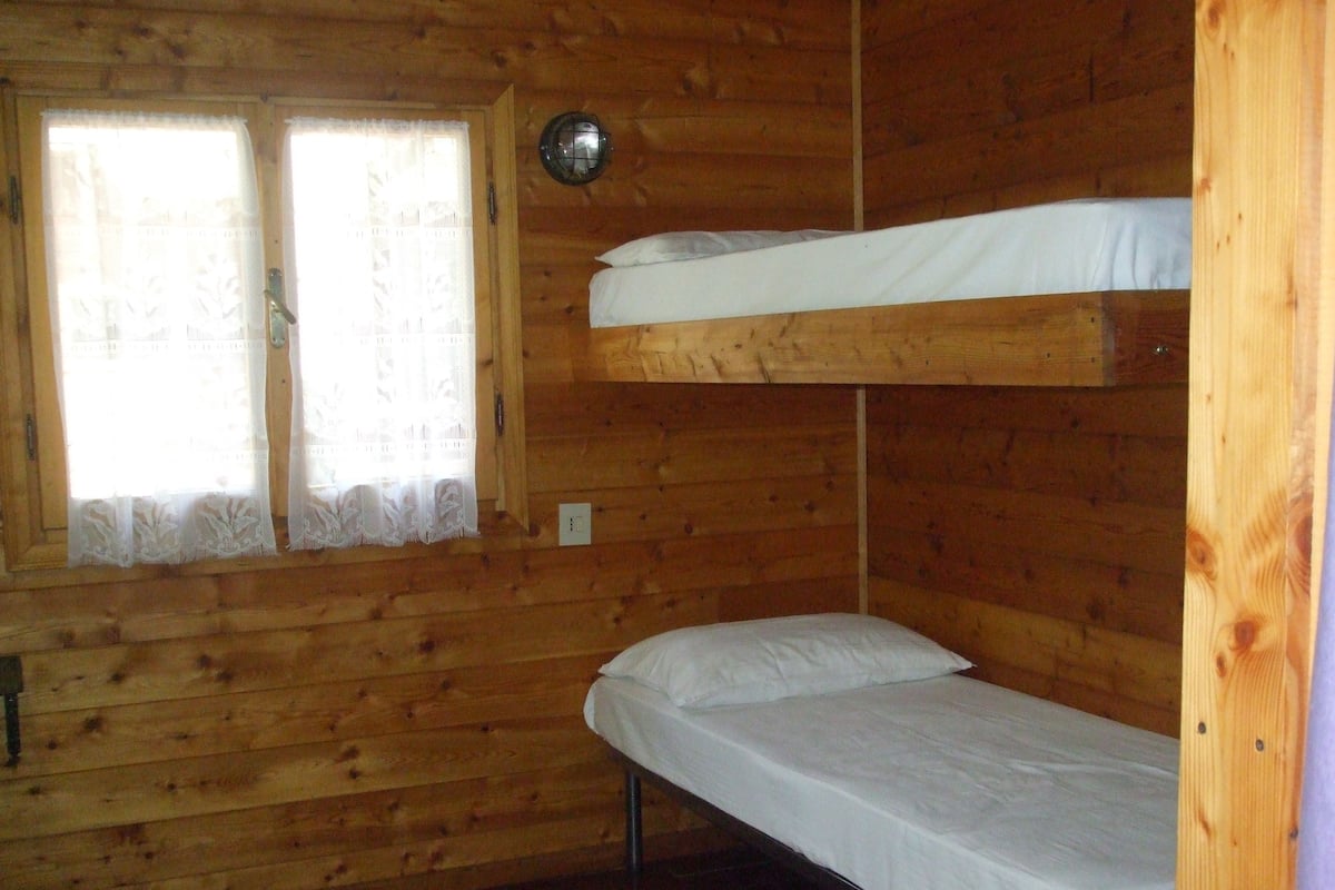 Zimmer, mit Bad, Gartenblick