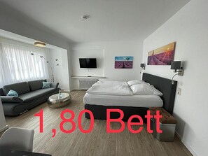 Comfort Double Room | Desk, free WiFi, bed sheets - Hotel Lammerts (Horn-Bad Meinberg)