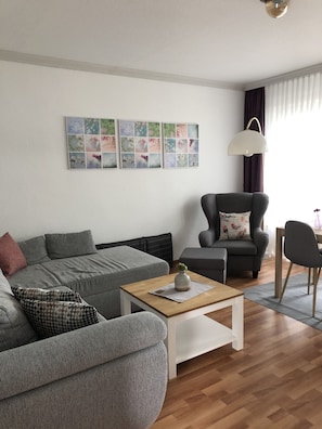 Departamento Confort (Apartment Nr. 4) | Área de sala de estar | Televisión de pantalla plana 