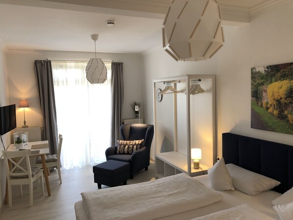 Perusstudio (Apartment Nr. 1) | Tallelokero huoneessa, ilmainen Wi-Fi