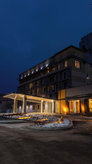 Front of property - Cosmonaut Hotel (Karagandy)