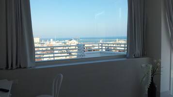 Tripla Comfort, balcone, vista città | Vista dalla camera