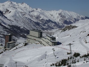 Snow and ski sports