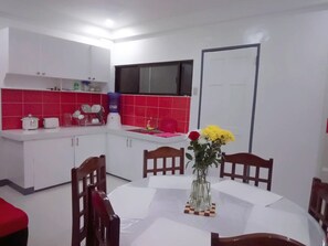 Appartement, 2 chambres | Coin séjour