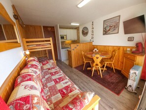 Interior - Cozy studio in Menuires, 3 people, southwest balcony (Les Menuires)