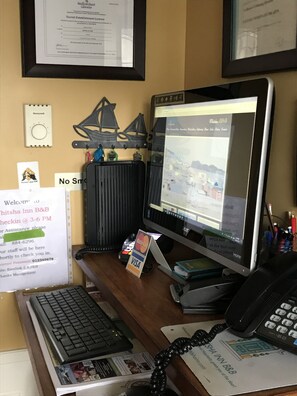 Check-in/check-out kiosk - Whitsha Inn B&B (Twillingate)