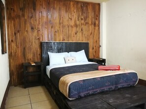 Basic Double Room, 1 Double Bed, Non Smoking - Casa I'X - Hostel (Quetzaltenango)