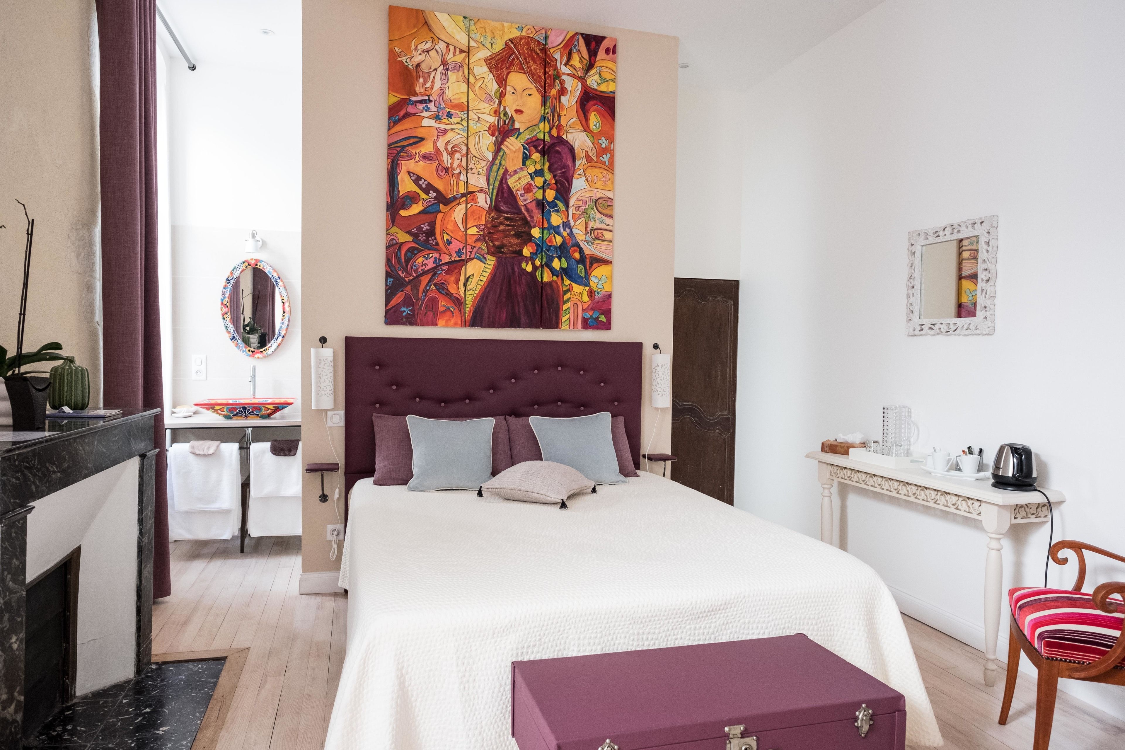 Standard Double Room (Figeac) | Premium bedding, desk, soundproofing, cots/infant beds