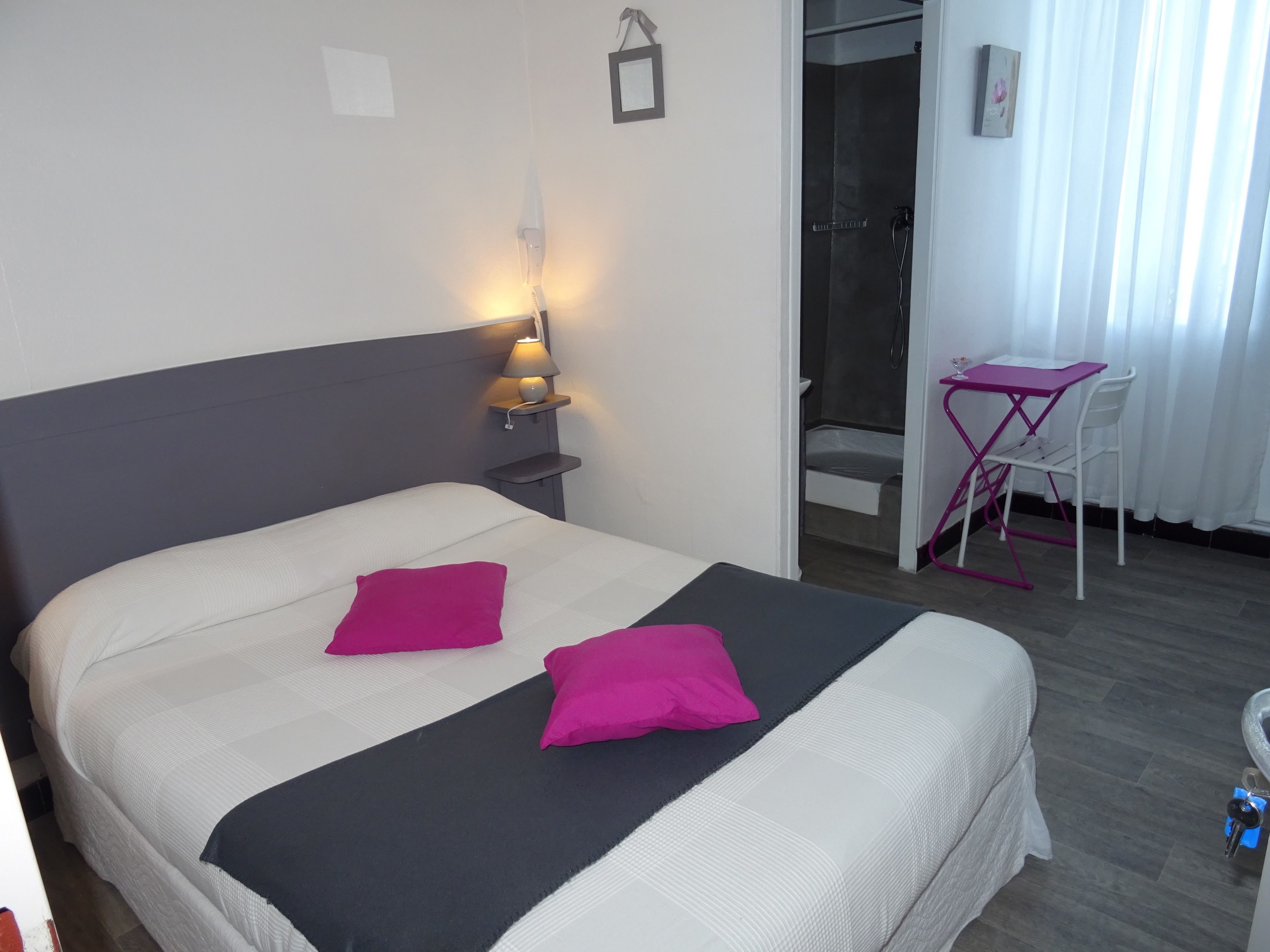 comfort double room, 1 king bed, non smoking, garden view | individually decorated, individually furnished, desk, blackout curtains