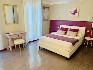 Chambre Double Ville, 1 grand lit, non-fumeur, vue ville