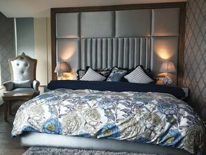 Luksusleilighet, flere senger, ikke-røyk | 2 soverom, sengetøy i egyptisk bomull og sengetøy av topp kvalitet