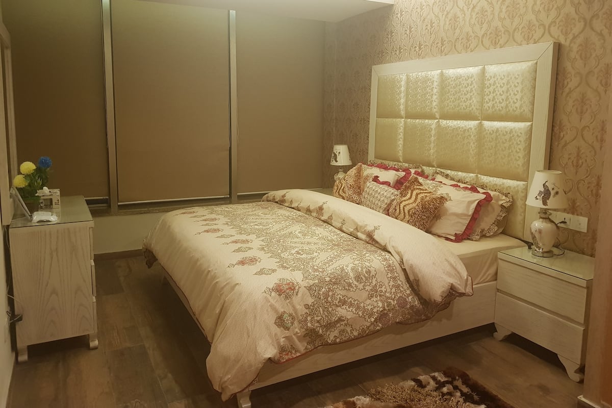 Appartement Affaires, 1 très grand lit, non-fumeur | Vue de la chambre