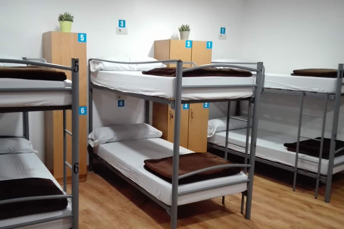 共用宿舍, 男女混合宿舍 (1 bed in 20 bed dorm) | 高級寢具、遮光布/窗簾、隔音、免費無線上網