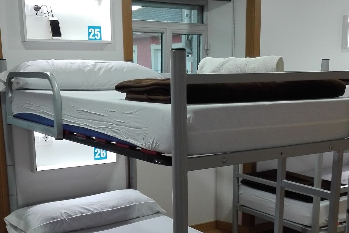 共用宿舍, 男女混合宿舍 (1 bed in 10 Bed Dorm) | 高級寢具、遮光布/窗簾、隔音、免費無線上網