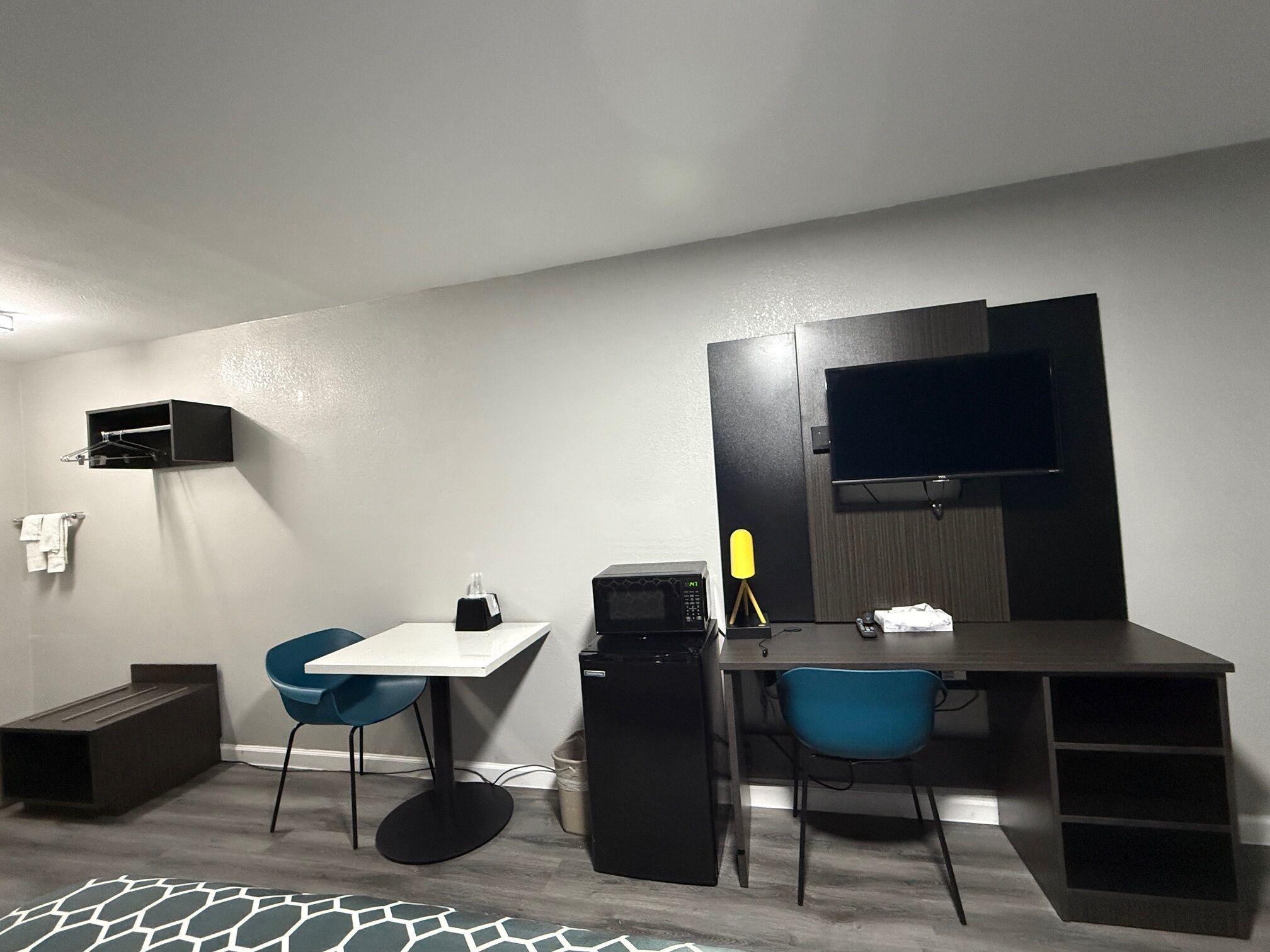 Triple Room, Non Smoking | Free WiFi, bed sheets