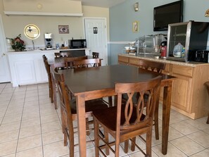 Free daily continental breakfast - American Inn And Suites (Port O Connor)