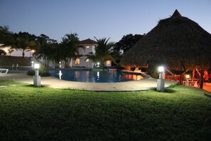 Pool - Beach, Pool and Mountains. Perfect Tropical Paradise (San Carlos)