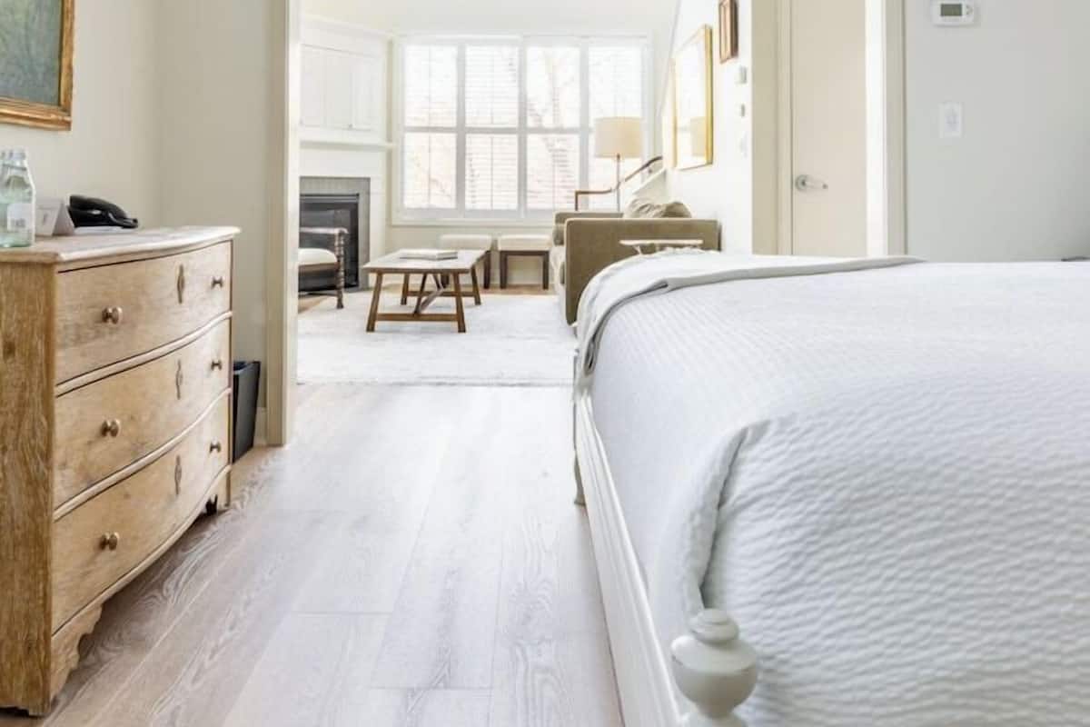 Sábanas italianas Frette, ropa de cama de alta calidad y minibar