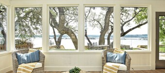 LOCATION!!  Lake Travis Waterfront~Pool, Spa, Outdoor Kitchen, Location