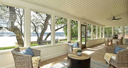 LOCATION!! Lake Travis Waterfront~Pool, Spa, Outdoor Kitchen, Location