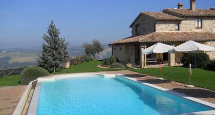 Mansion - TODIHouse with character Panoramic views over the Tiber valley and TODI