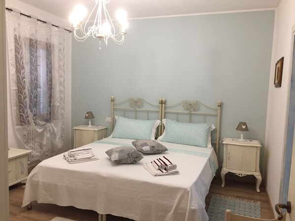 1 habitación y caja de seguridad en la habitación 