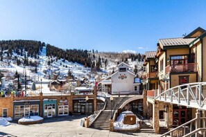 Exterior - Penthouse Luxury Downtown Location Right Next To Lift! (Park City)