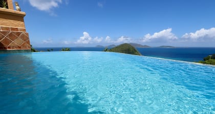 Vistas al océano y la isla con espectaculares puestas de sol y atmósfera al aire libre