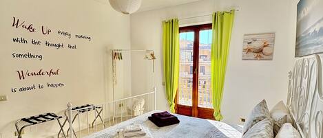 2 habitaciones, tabla de planchar con plancha y wifi gratis