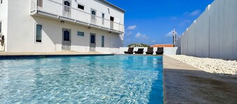 Located only minutes away from the Palm Beaches. 3 bedroom 4 beds 2 bath