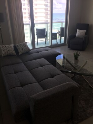 Smart TV, fireplace, table tennis, books