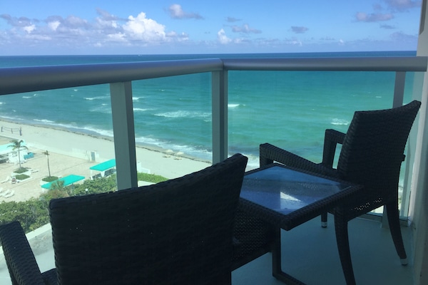 Oceanview from Large Balcony