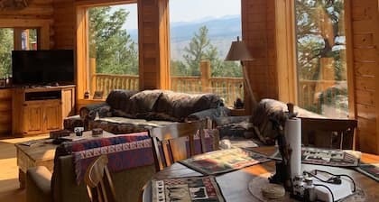 Die Grinning Bear Lodge in Twin Lakes bietet einen herrlichen Bergblick