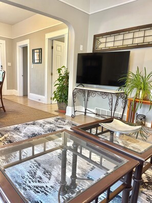 Interior - Urban Location- Walkable to Entertainment & Restaurants (Colorado Springs)