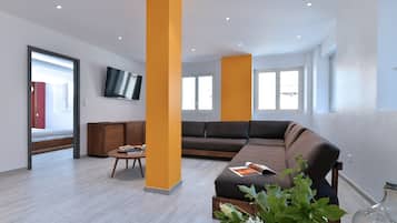 TV connectée, jeux vidéo, livres, espaces bureaux