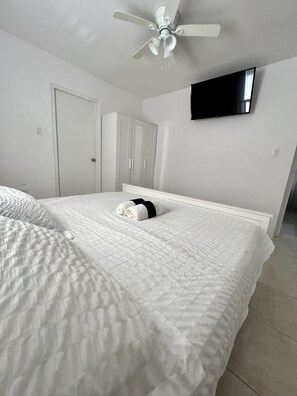 2 多间卧室、熨斗/熨衣板、免费 WiFi、床单