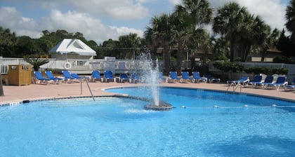 OCEANFRONT Midisle Prvt Pool 3New Baths,Kitchen,Floors, AC,Total Renovation!