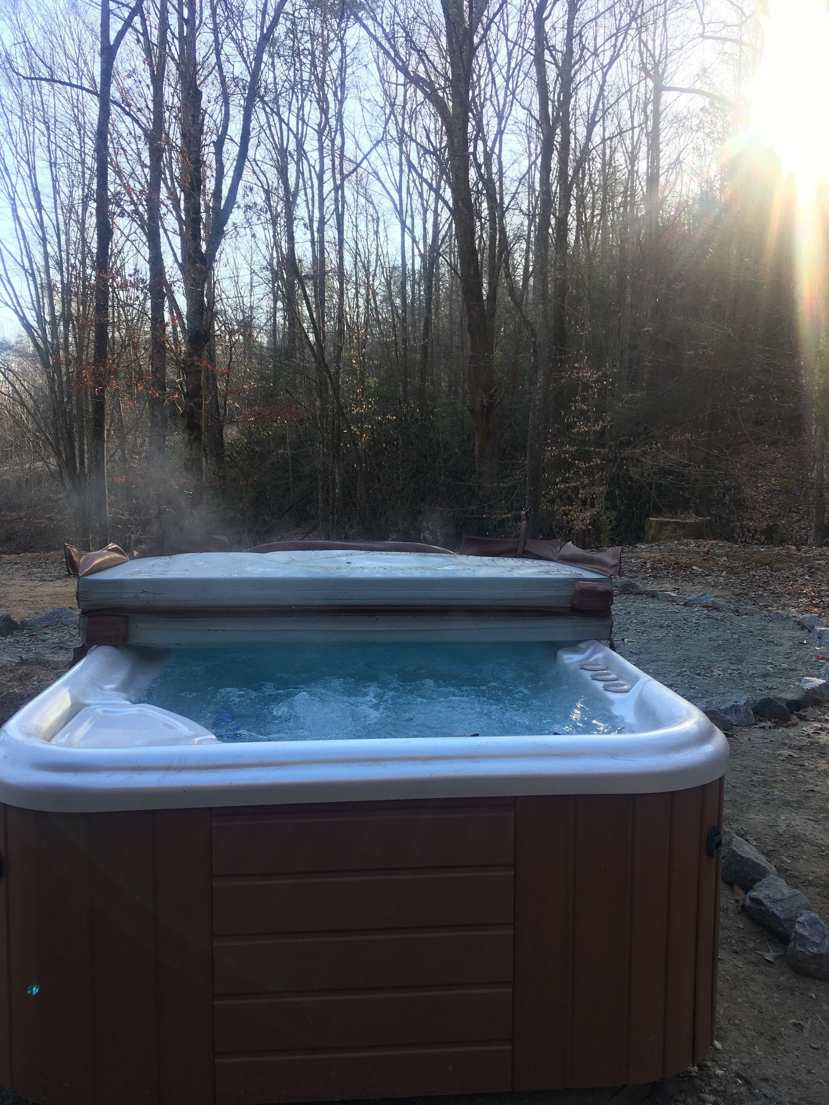 Tina de hidromasaje al aire libre