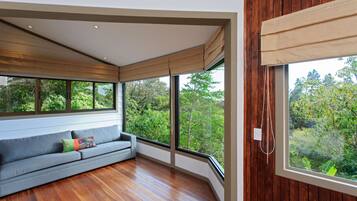 Suite | 1 dormitori, minibar amb articles gratuïts i caixa forta a l'habitació