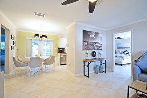 Spiseområde på rommet