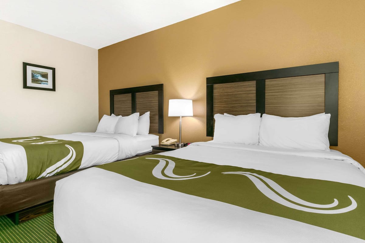 Kamar Standar, 2 Tempat Tidur Queen, Bebas Asap Rokok | Setrika/meja setrika, Wi-Fi gratis, dan seprai linen