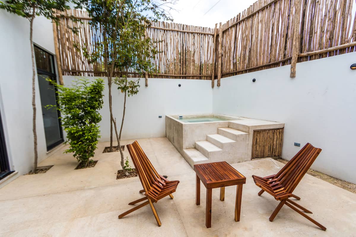 Family Suite, Pool View | Terrace/patio