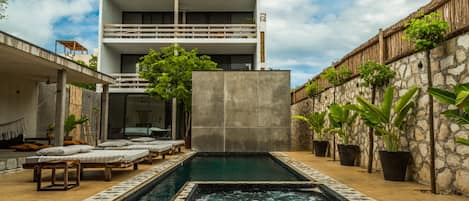 Outdoor pool, open 8:00 AM to 8:00 PM, pool umbrellas, sun loungers
