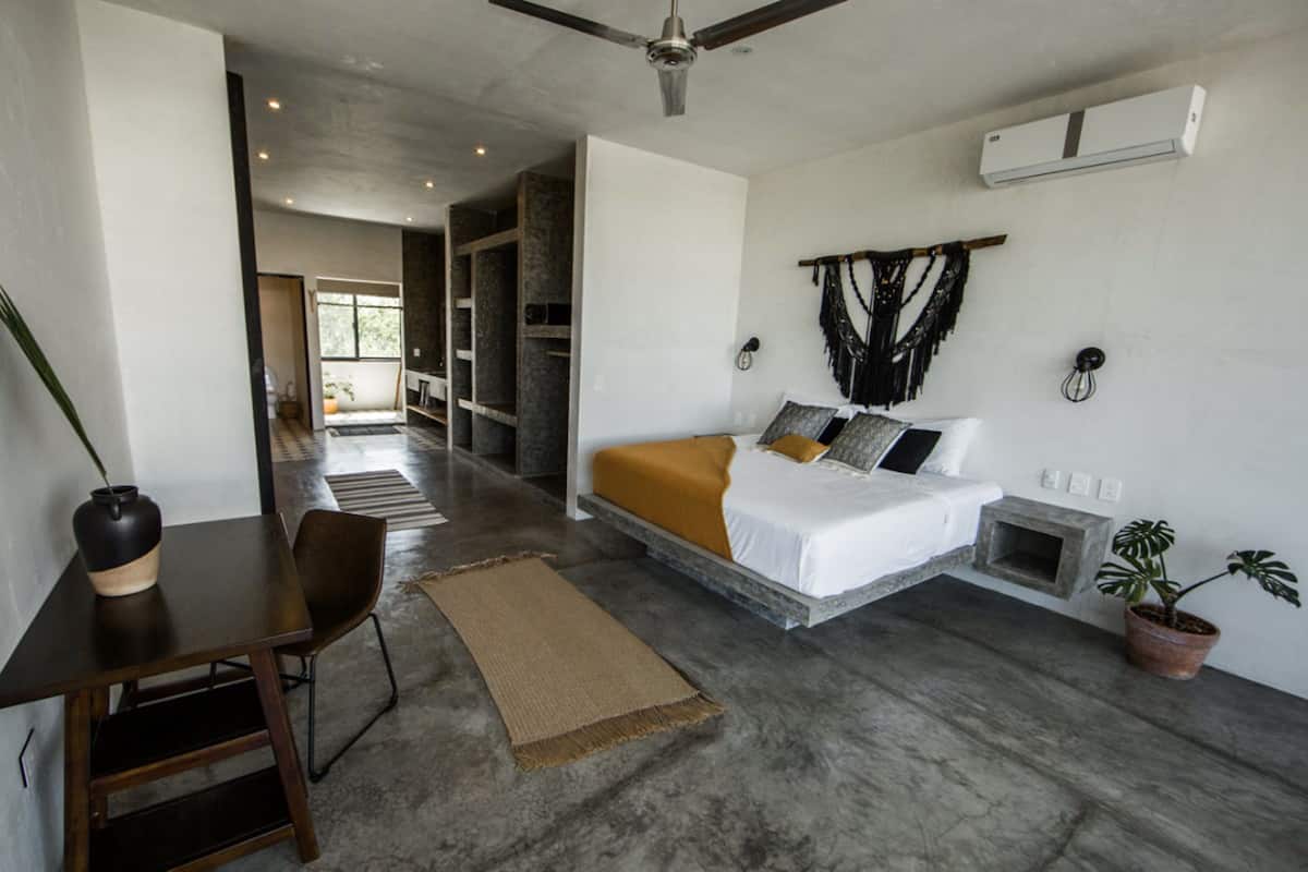 2 bedrooms, in-room safe, individually decorated, laptop workspace