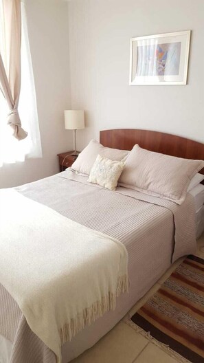 อพาร์ทเมนท์, 2 ห้องนอน, ห้องน้ำส่วนตัว | เตารีด/โต๊ะรีดผ้า, Wi-Fi ฟรี, ผ้าปูที่นอน