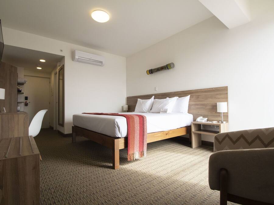 Premium bedding, in-room safe, desk, blackout curtains